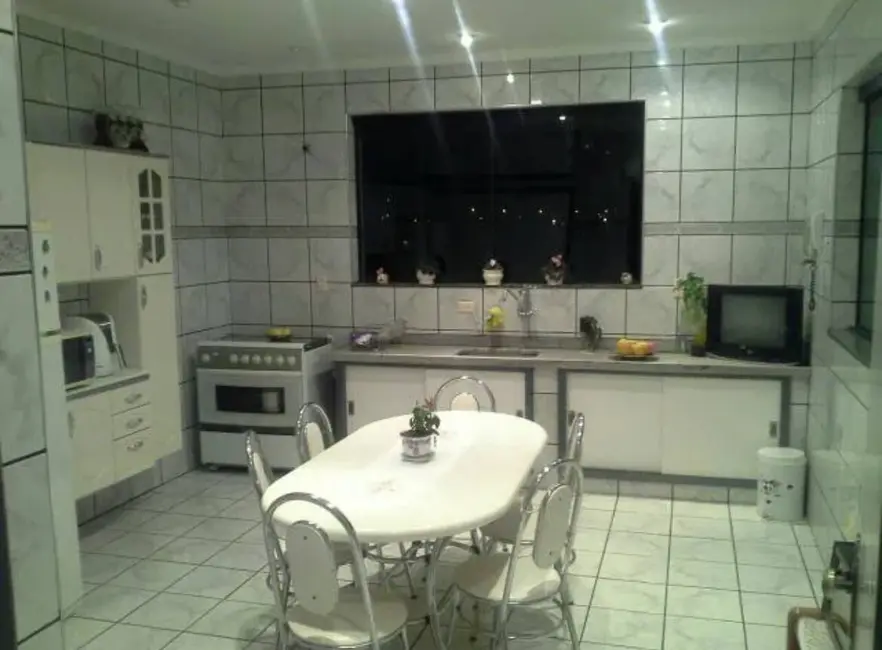 Foto 8 de Casa com 4 quartos à venda, 600m2 em Vila Santista, Atibaia - SP