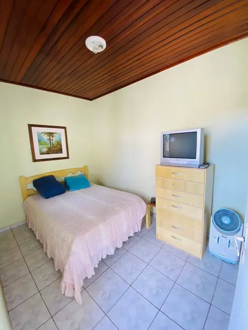 Foto 9 de Casa com 4 quartos à venda, 300m2 em Vila Santista, Atibaia - SP