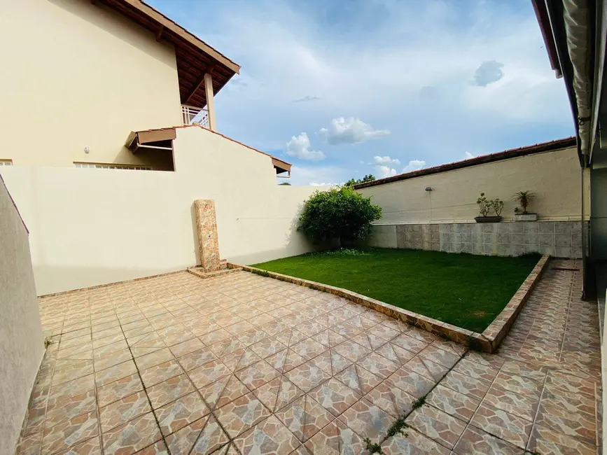 Foto 7 de Casa com 4 quartos à venda, 300m2 em Vila Santista, Atibaia - SP