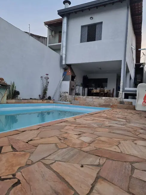 Casa com 3 quartos à venda, 210m2 em Jardim Paulista, Atibaia - SP - imagem 9 Foto 9 de Casa com 3 quartos à venda, 210m2 em Jardim Paulista, Atibaia - SP