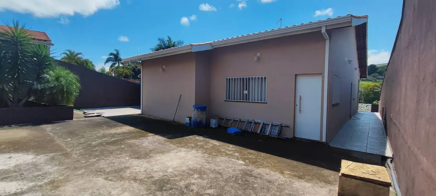 Foto 2 de Casa com 3 quartos à venda, 1400m2 em Jardim Centenário, Atibaia - SP