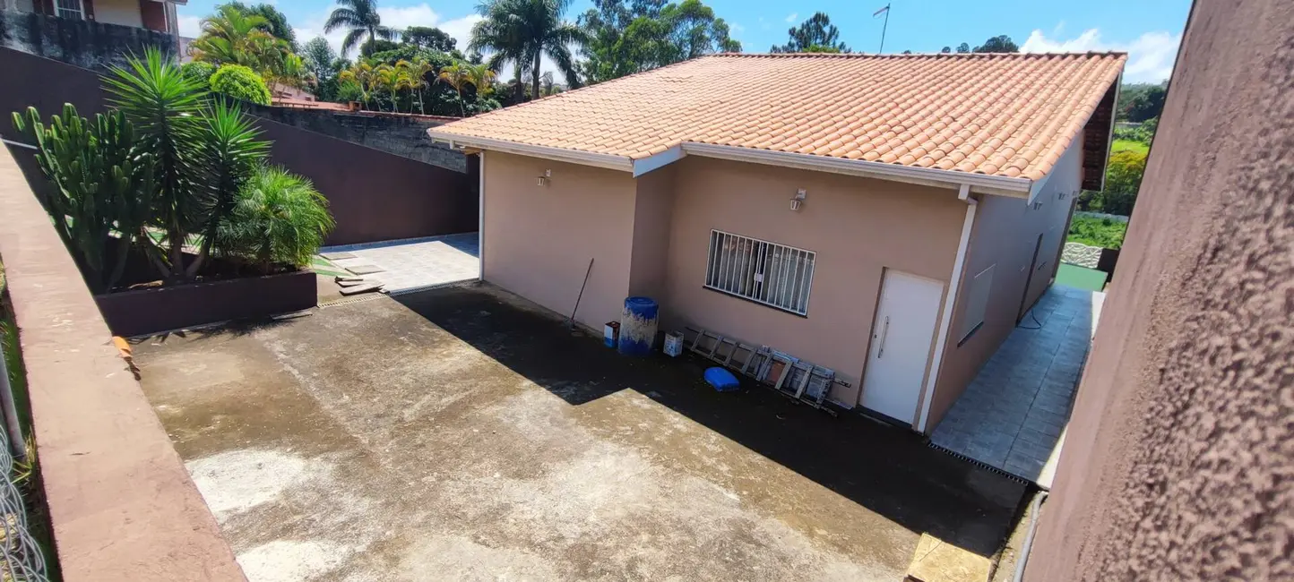Foto 4 de Casa com 3 quartos à venda, 1400m2 em Jardim Centenário, Atibaia - SP