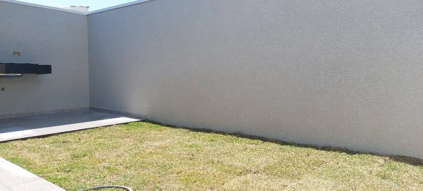 Foto 2 de Casa com 3 quartos à venda, 175m2 em Nova Cerejeira, Atibaia - SP