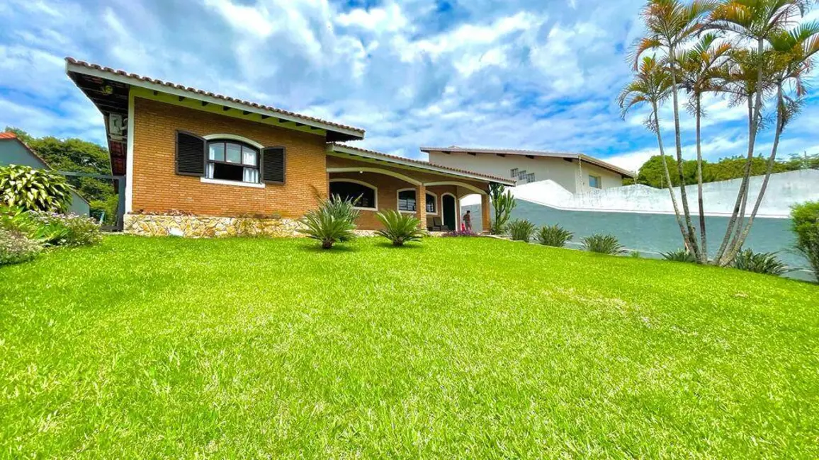 Foto 4 de Casa com 5 quartos à venda, 1000m2 em Nova Gardênia, Atibaia - SP