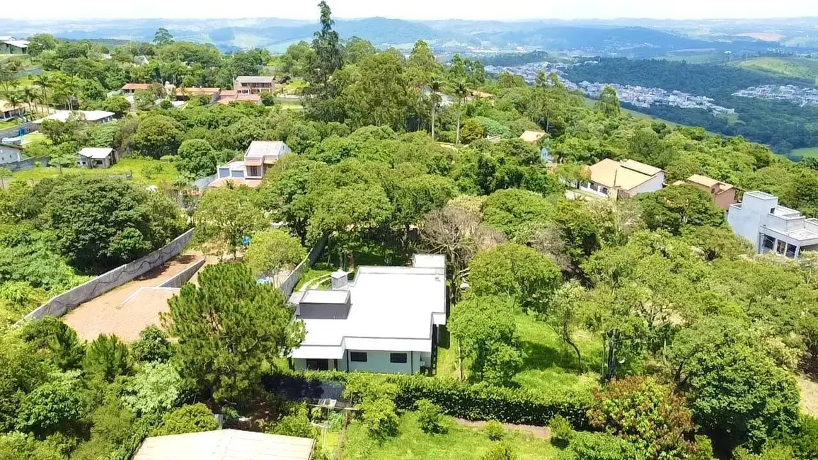 Foto 2 de Casa com 3 quartos à venda, 1000m2 em Estância Santa Maria do Laranjal, Atibaia - SP