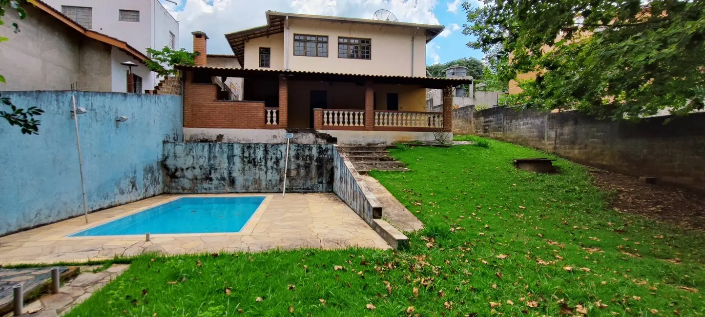 Foto 2 de Casa com 4 quartos à venda, 1410m2 em Jardim Centenário, Atibaia - SP