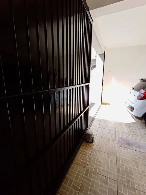 Casa com 4 quartos à venda, 300m2 em Vila Junqueira, Atibaia - SP - imagem 3 Foto 3 de Casa com 4 quartos à venda, 300m2 em Vila Junqueira, Atibaia - SP