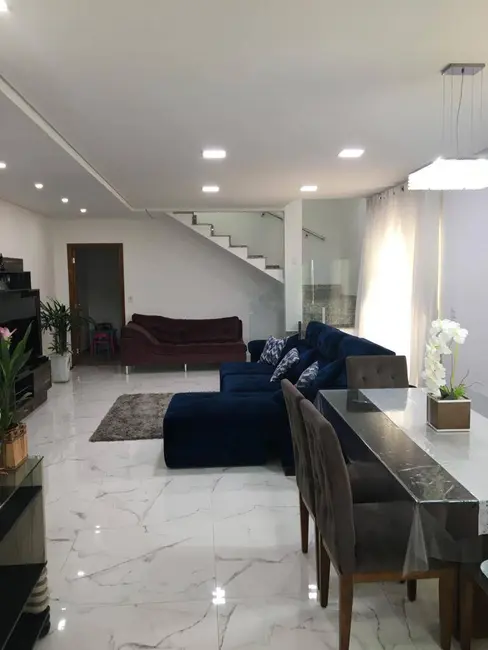 Foto 6 de Casa com 4 quartos à venda, 261m2 em Jardim Jaraguá, Atibaia - SP