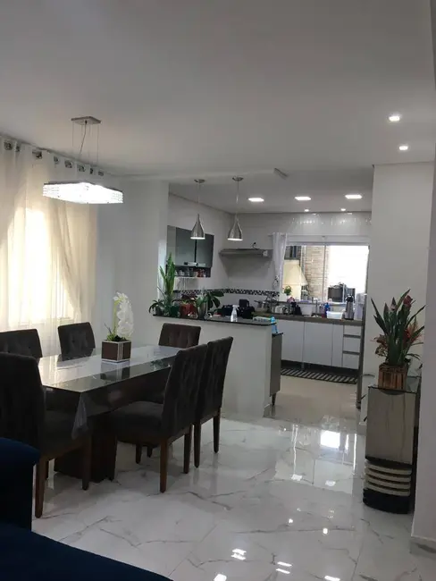 Foto 7 de Casa com 4 quartos à venda, 261m2 em Jardim Jaraguá, Atibaia - SP