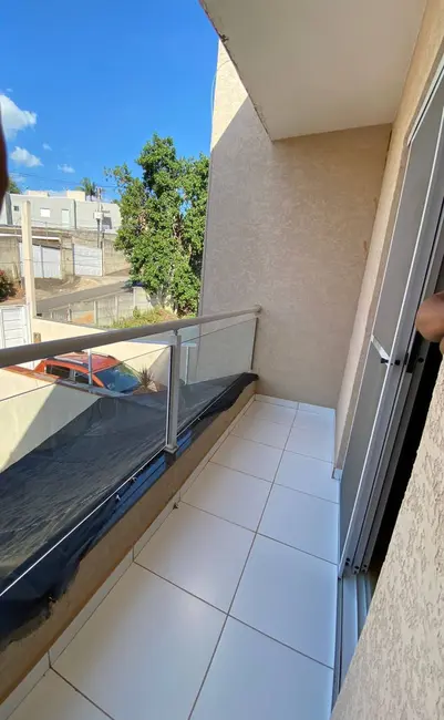 Foto 3 de Casa com 2 quartos à venda, 120m2 em Vila Petrópolis, Atibaia - SP