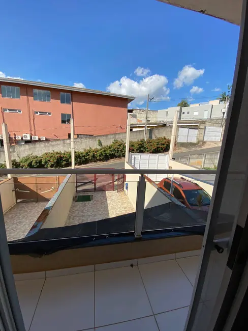 Foto 2 de Casa com 2 quartos à venda, 120m2 em Vila Petrópolis, Atibaia - SP