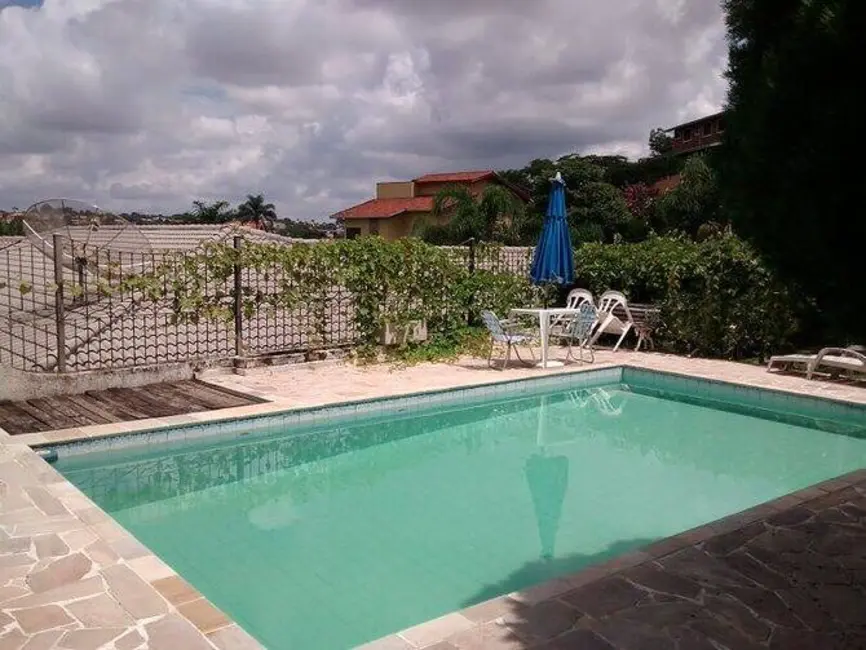 Casa com 5 quartos à venda, 640m2 em Parque Arco Iris, Atibaia - SP - imagem 2 Foto 2 de Casa com 5 quartos à venda, 640m2 em Parque Arco Iris, Atibaia - SP