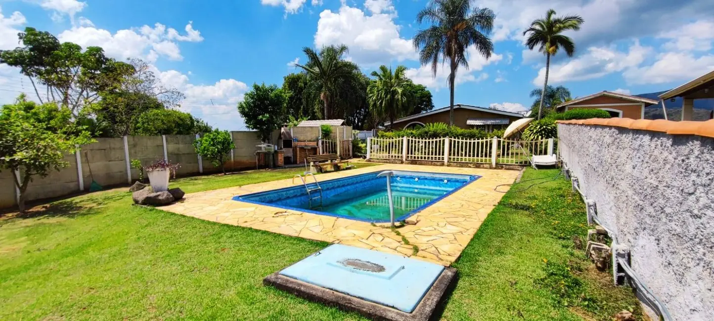 Foto 1 de Casa com 4 quartos à venda, 970m2 em Jardim Centenário, Atibaia - SP