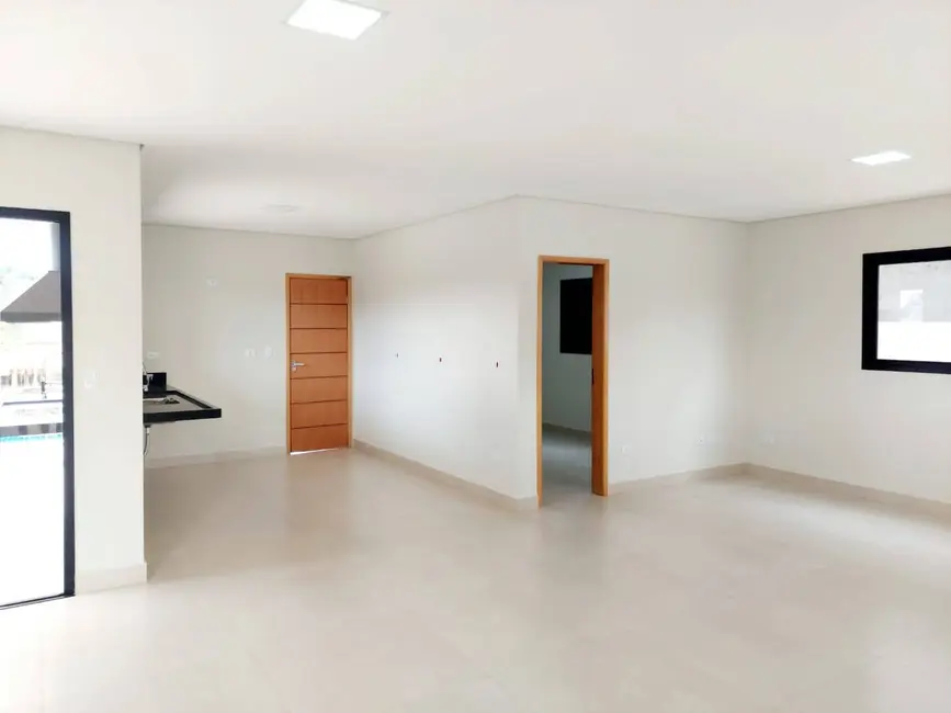 Casa de Condomínio com 4 quartos à venda, 600m2 em Condomínio Residencial Shamballa II, Atibaia - SP - imagem 5 Foto 5 de Casa de Condomínio com 4 quartos à venda, 600m2 em Condomínio Residencial Shamballa II, Atibaia - SP