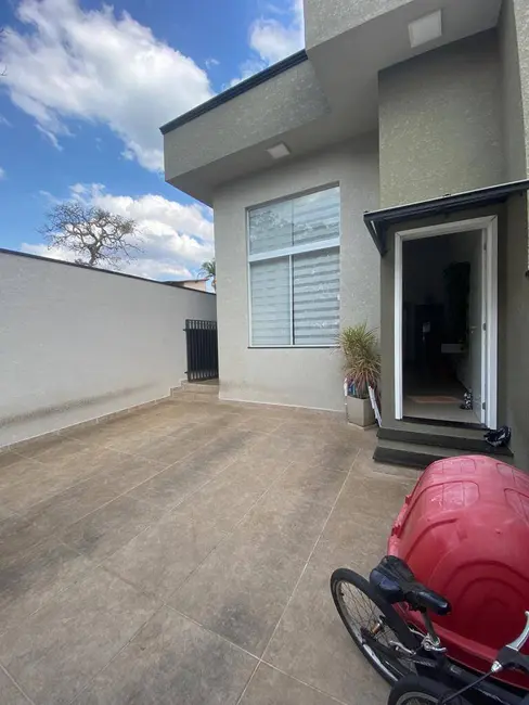 Foto 3 de Casa com 3 quartos à venda, 180m2 em Jardim dos Pinheiros, Atibaia - SP