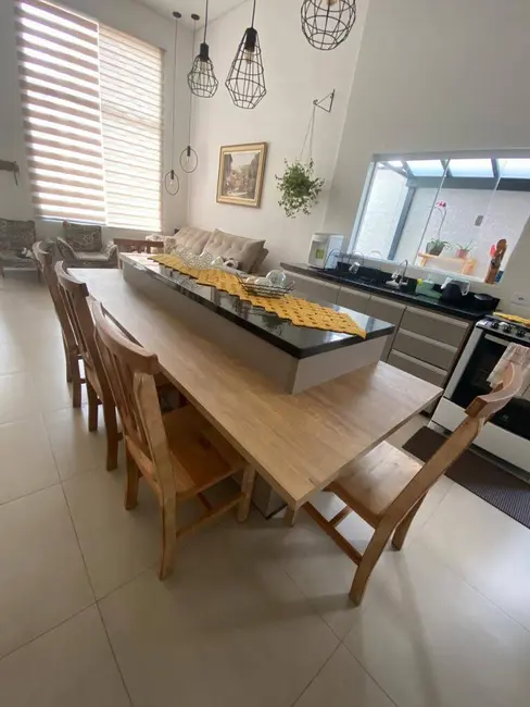 Foto 6 de Casa com 3 quartos à venda, 180m2 em Jardim dos Pinheiros, Atibaia - SP