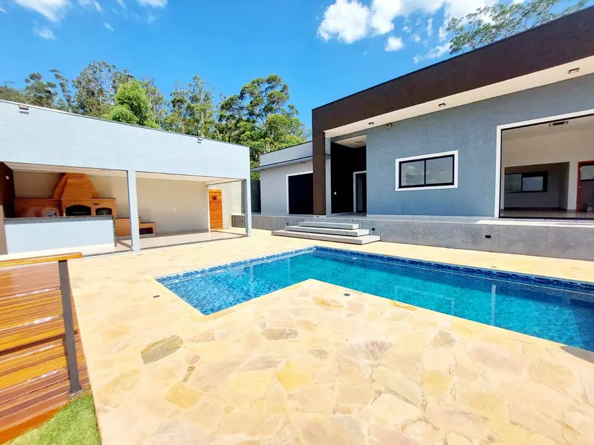 Foto 1 de Casa com 3 quartos à venda, 1200m2 em Rosário, Atibaia - SP