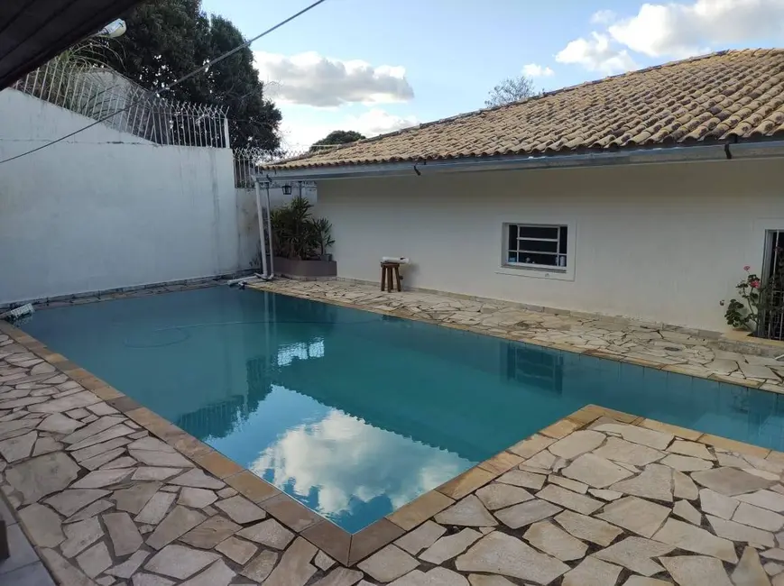 Foto 2 de Casa com 3 quartos à venda, 450m2 em Jardim Paulista, Atibaia - SP