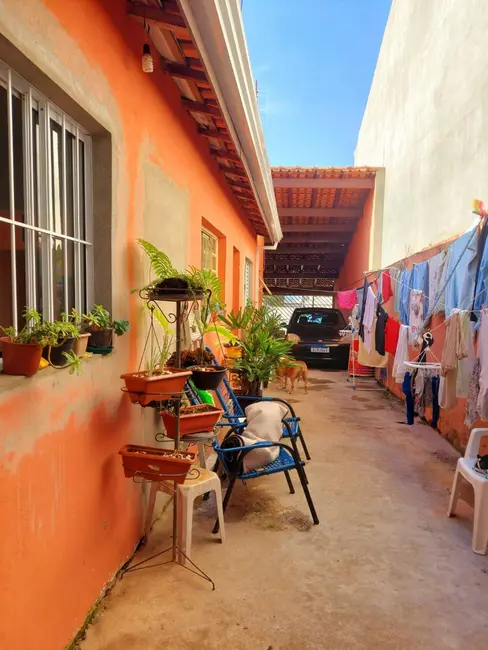 Casa com 4 quartos à venda, 175m2 em Nova Cerejeira, Atibaia - SP - imagem 5 Foto 5 de Casa com 4 quartos à venda, 175m2 em Nova Cerejeira, Atibaia - SP