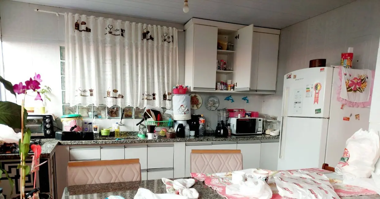 Casa com 4 quartos à venda, 175m2 em Nova Cerejeira, Atibaia - SP - imagem 7 Foto 7 de Casa com 4 quartos à venda, 175m2 em Nova Cerejeira, Atibaia - SP