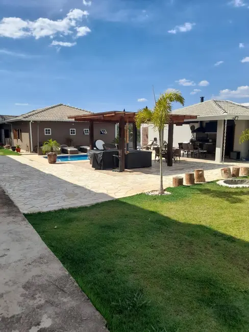 Foto 1 de Casa com 4 quartos à venda, 1164m2 em Jardim Estância Brasil, Atibaia - SP