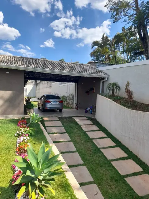 Foto 3 de Casa com 4 quartos à venda, 1164m2 em Jardim Estância Brasil, Atibaia - SP