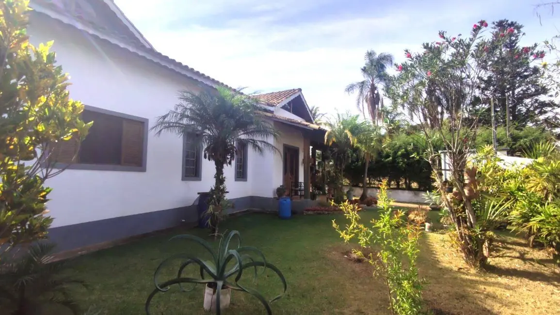 Foto 4 de Casa com 4 quartos à venda, 1000m2 em Chácaras Fernão Dias, Atibaia - SP