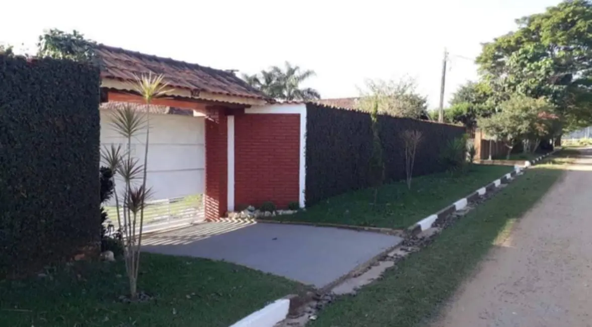 Foto 2 de Casa com 4 quartos à venda, 1000m2 em Chácaras Maringá, Atibaia - SP