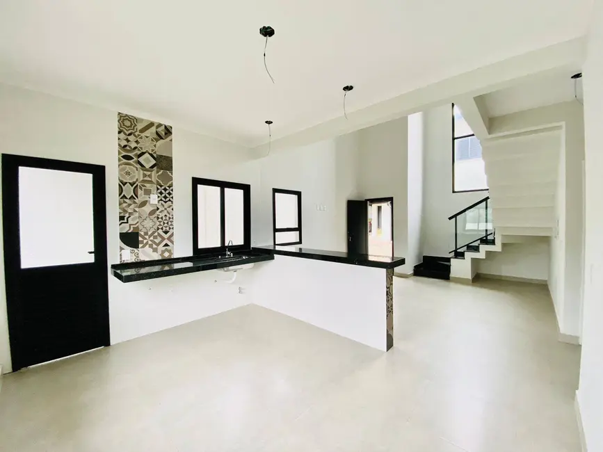 Foto 4 de Casa de Condomínio com 3 quartos à venda, 200m2 em Vila Thais, Atibaia - SP