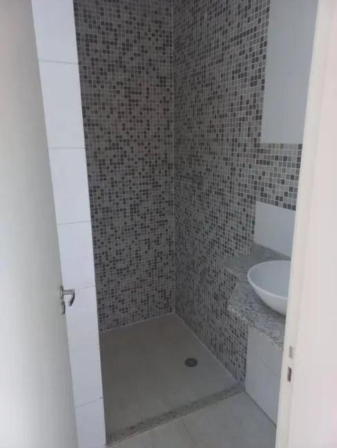 Foto 4 de Casa com 2 quartos à venda, 89m2 em Nova Cerejeira, Atibaia - SP