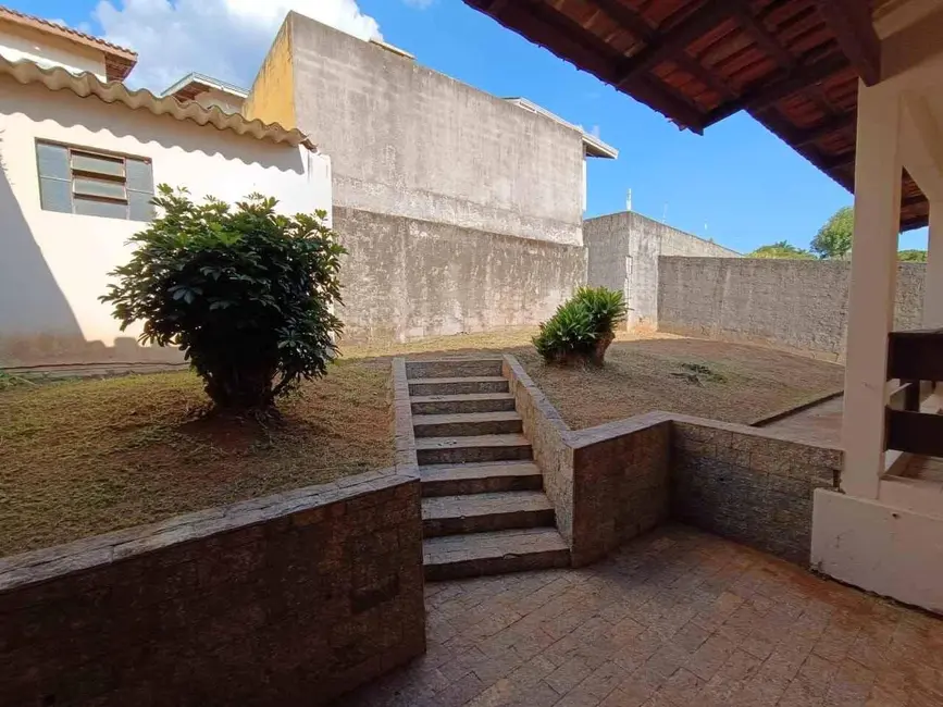 Casa com 3 quartos à venda, 300m2 em Jardim Paulista, Atibaia - SP - imagem 5 Foto 5 de Casa com 3 quartos à venda, 300m2 em Jardim Paulista, Atibaia - SP