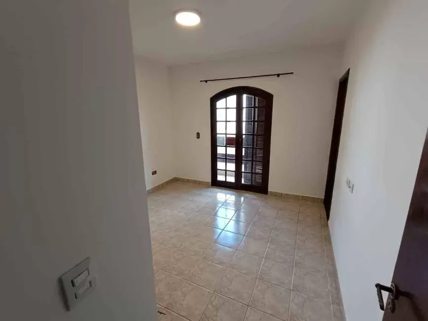 Casa com 3 quartos à venda, 300m2 em Jardim Paulista, Atibaia - SP - imagem 8 Foto 8 de Casa com 3 quartos à venda, 300m2 em Jardim Paulista, Atibaia - SP