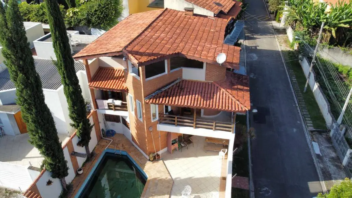 Foto 1 de Casa com 3 quartos à venda, 220m2 em Jardim das Flores, Atibaia - SP