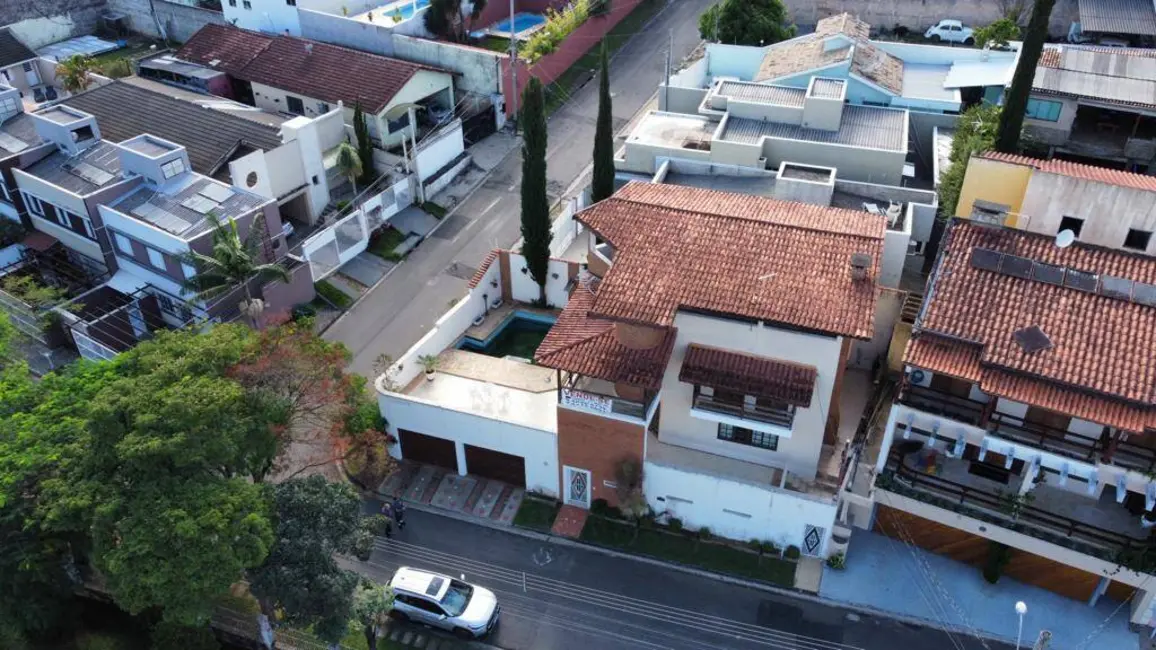 Foto 7 de Casa com 3 quartos à venda, 220m2 em Jardim das Flores, Atibaia - SP