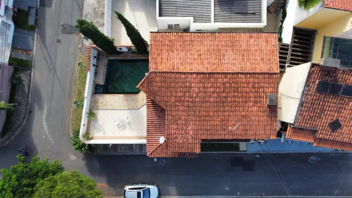 Foto 5 de Casa com 3 quartos à venda, 220m2 em Jardim das Flores, Atibaia - SP