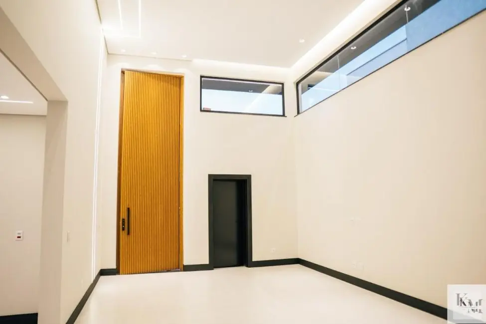 Casa de Condomínio com 3 quartos à venda, 270m2 em Parque Reserva Fazenda Imperial, Sorocaba - SP - imagem 4 Foto 4 de Casa de Condomínio com 3 quartos à venda, 270m2 em Parque Reserva Fazenda Imperial, Sorocaba - SP