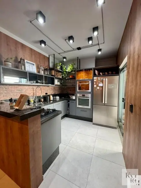 Foto 7 de Casa de Condomínio com 3 quartos à venda, 250m2 em Votorantim - SP