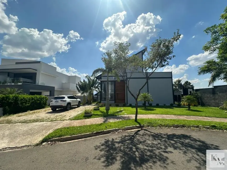 Casa de Condomínio com 3 quartos à venda, 1050m2 em Parque Reserva Fazenda Imperial, Sorocaba - SP - imagem 3 Foto 3 de Casa de Condomínio com 3 quartos à venda, 1050m2 em Parque Reserva Fazenda Imperial, Sorocaba - SP