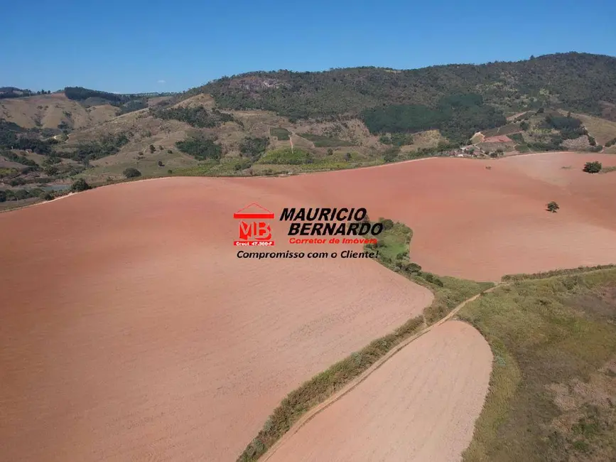 Foto 3 de Fazenda / Haras com 8 quartos à venda, 240m2 em Serra Negra - SP