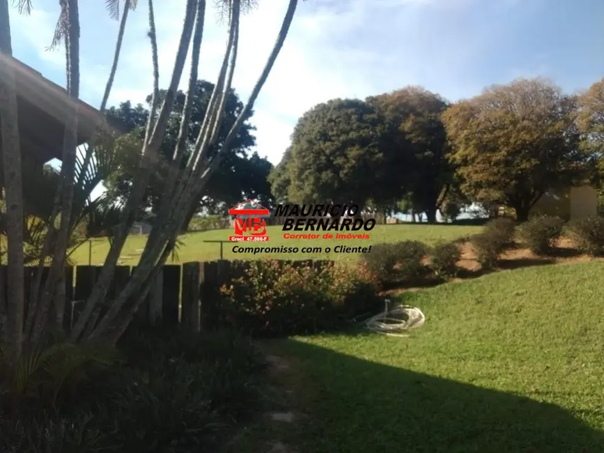 Foto 4 de Fazenda / Haras com 3 quartos à venda, 128m2 em Amparo - SP