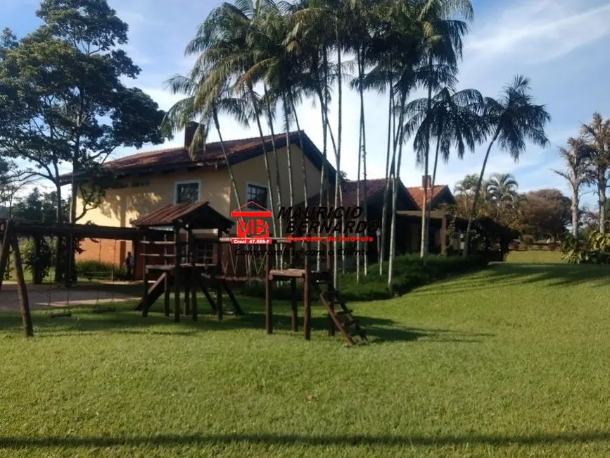 Foto 1 de Fazenda / Haras com 3 quartos à venda, 128m2 em Amparo - SP