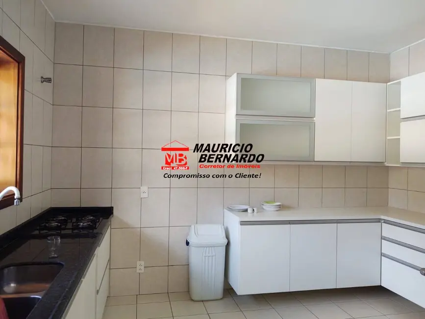 Foto 5 de Sítio / Rancho com 4 quartos à venda, 19m2 em Atibaia - SP