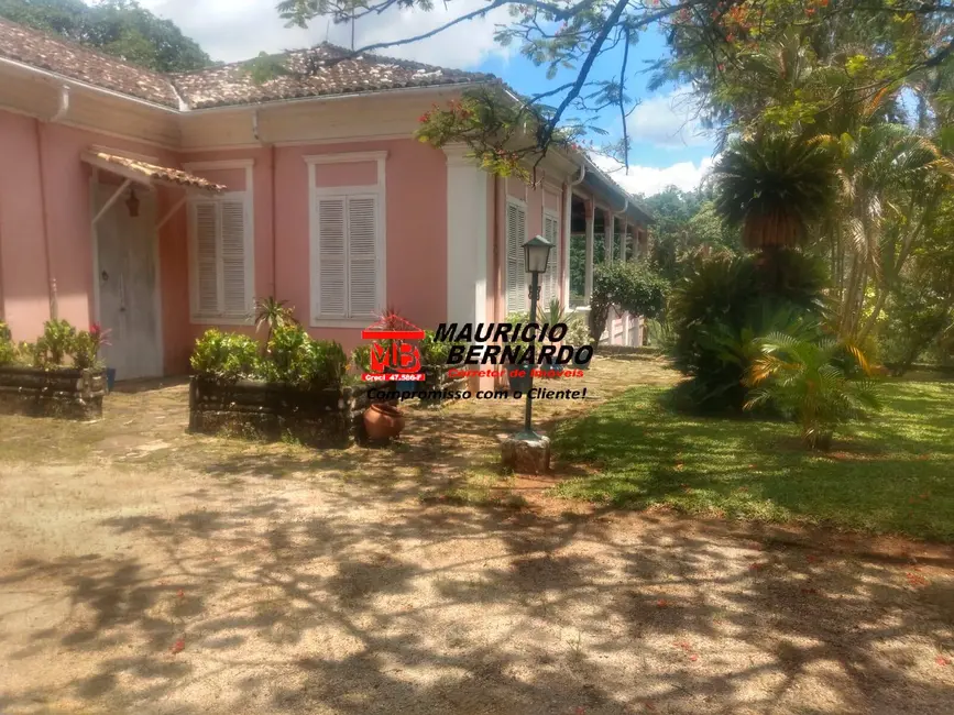 Foto 2 de Fazenda / Haras com 6 quartos à venda, 15m2 em Amparo - SP