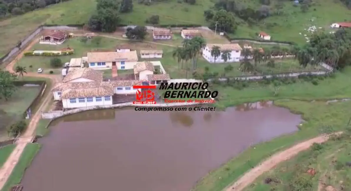 Foto 1 de Fazenda / Haras com 7 quartos à venda, 281m2 em Amparo - SP