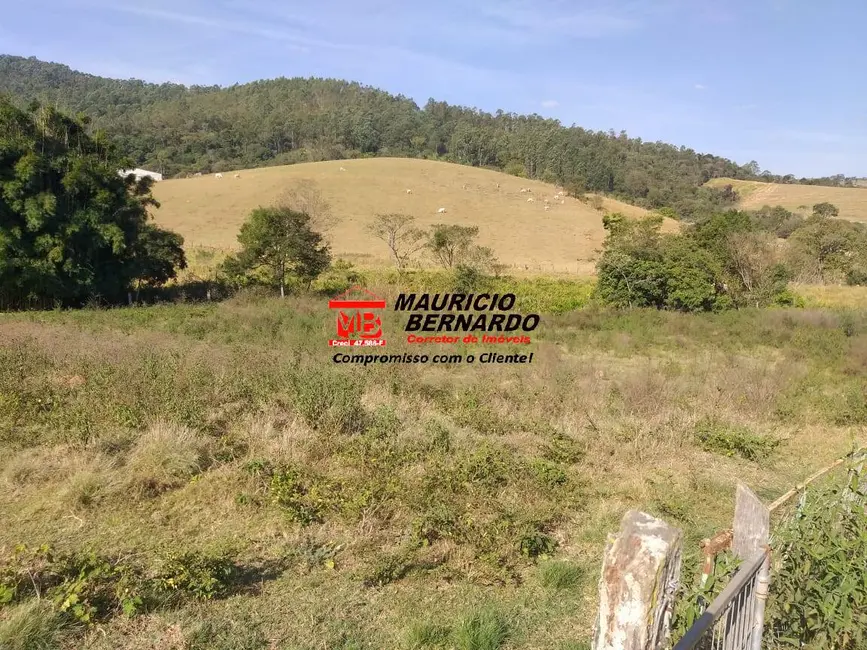 Foto 1 de Sítio / Rancho com 2 quartos à venda, 27m2 em Amparo - SP