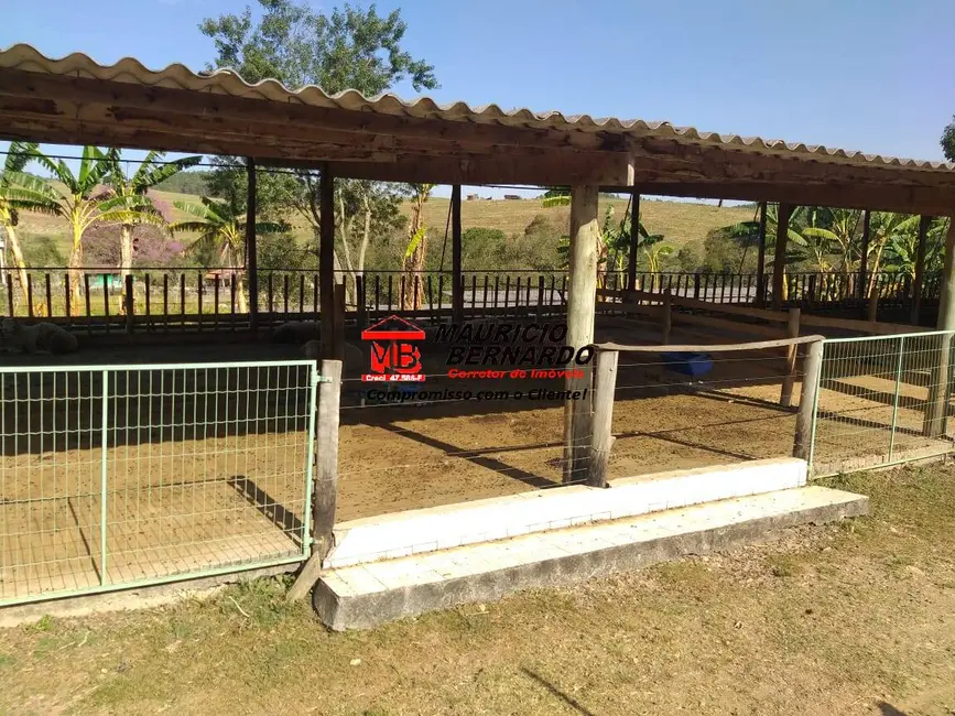 Foto 4 de Sítio / Rancho com 2 quartos à venda, 27m2 em Amparo - SP