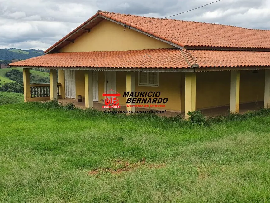 Foto 6 de Fazenda / Haras com 3 quartos à venda, 60m2 em Munhoz - MG