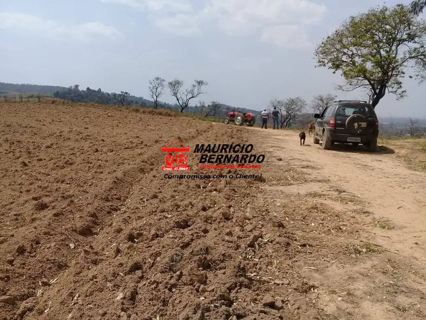 Foto 3 de Sítio / Rancho com 3 quartos à venda, 19m2 em Atibaia - SP