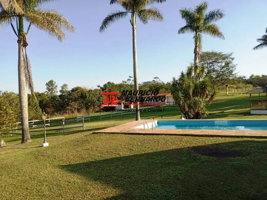 Foto 1 de Sítio / Rancho com 4 quartos à venda em Itatiba - SP