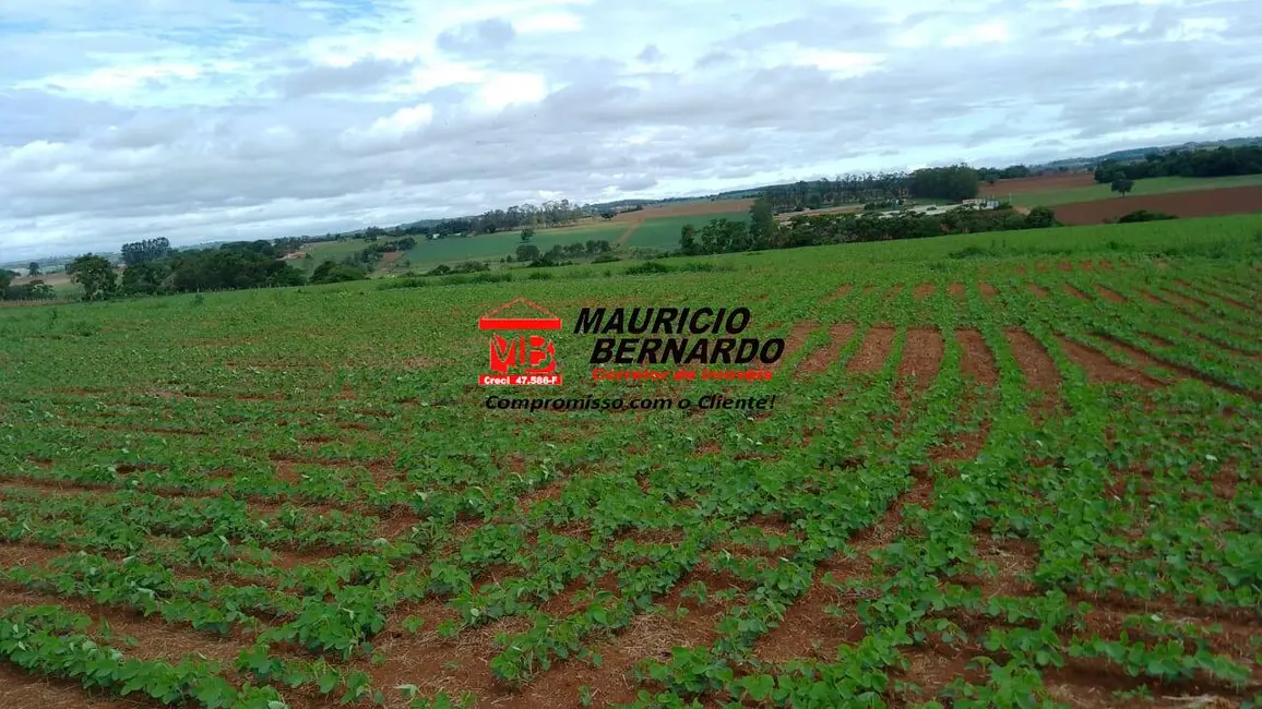 Sítio / Rancho com 3 quartos à venda, 10m2 em Vale dos Lagos, Tatui - SP - imagem 3 Foto 3 de Sítio / Rancho com 3 quartos à venda, 10m2 em Vale dos Lagos, Tatui - SP